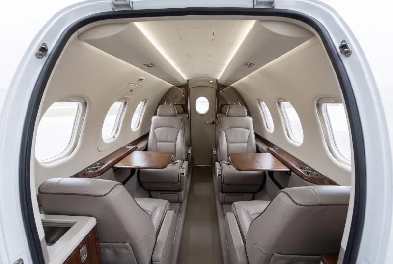 Embraer Phenom 300 cabin